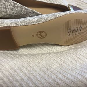 Michael Kors NWOT signature flats
